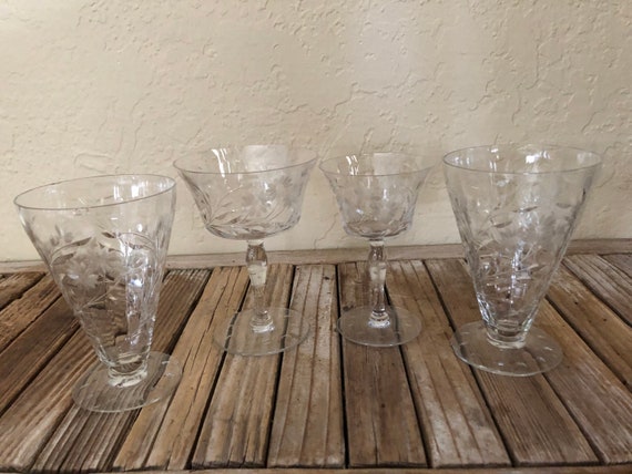 Set of 4 Floral Etched Glass Champagne Coupe Wine Glasses