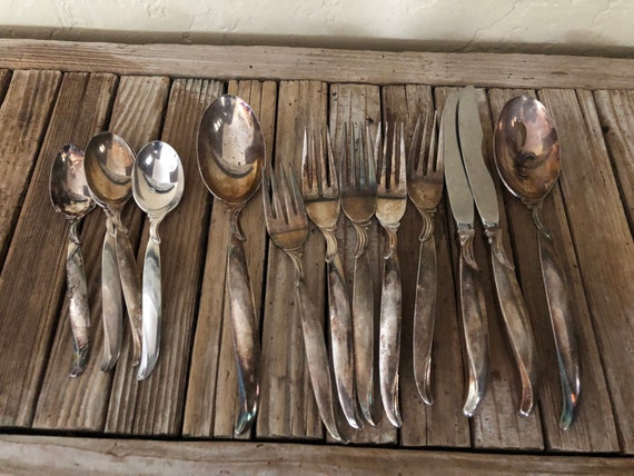 Vintage Collectible 1847 IS Rogers Bros Flair Silver Plated Flatware Set Serving Utensils