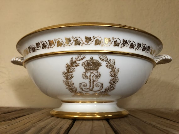 Antique White and Gold Sevres Napoleon III Porcelain Footed Compote Casserole Dish