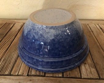 Vintage Blue and Beige Sponge Wear Bowl