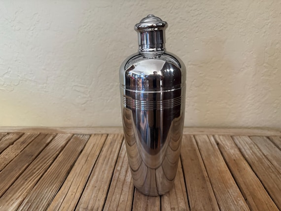 Vintage Hampton Forge Minimalist 18/10 Stainless Cocktail Shaker
