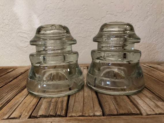 Vintage Set of Hemingray Glass Insulators