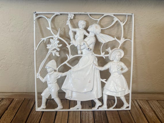 Antique White Metal Buderus 1731 German Cast White Iron Decorative Wall Plate of Mother and Children