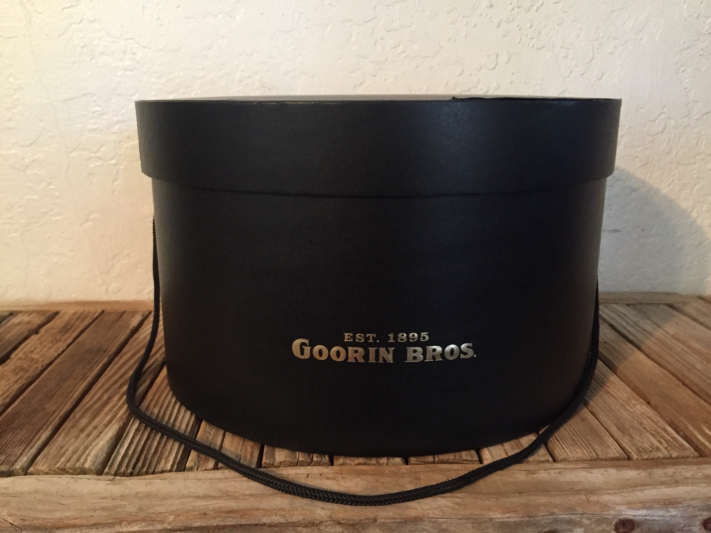 Packing Hats in Hat Boxes – Goorin Bros.