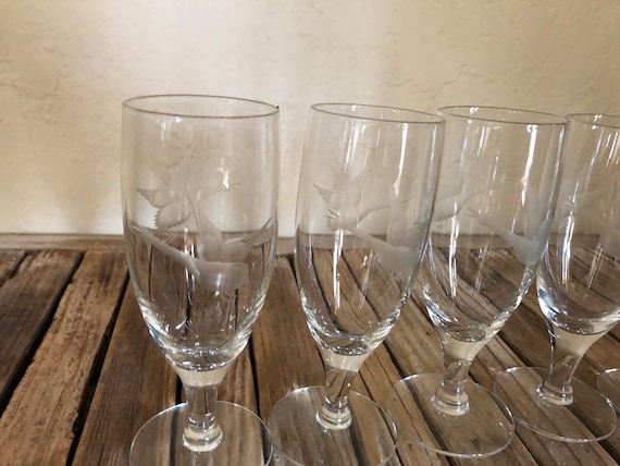 Mid Century Set of 5 Bird Wine Glasses Champagne Flute Glasses
