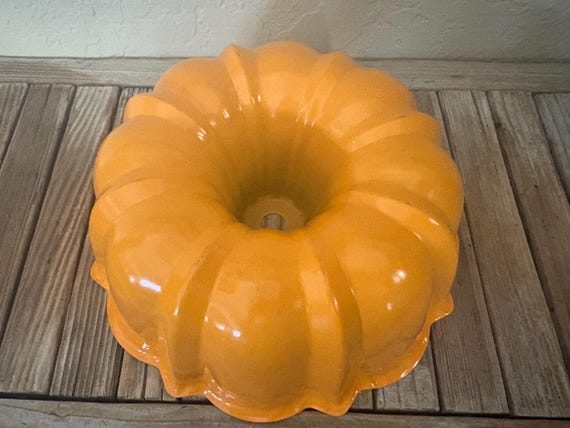 Mid Century Nordic Ware Orange Bundt Pan