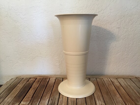 Mid Century Ivory Atlas Plastics Flower Vase