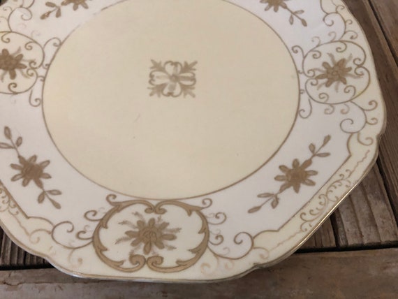 Vintage Ivory and Gold Hand Painted Japanese Plate