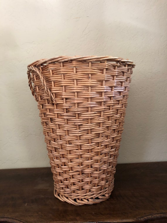 Vintage 21 1/2" Tall Hand Woven French Laundry Style Laundry Harvest Basket Large Wicker Vintage Farmhouse Decor