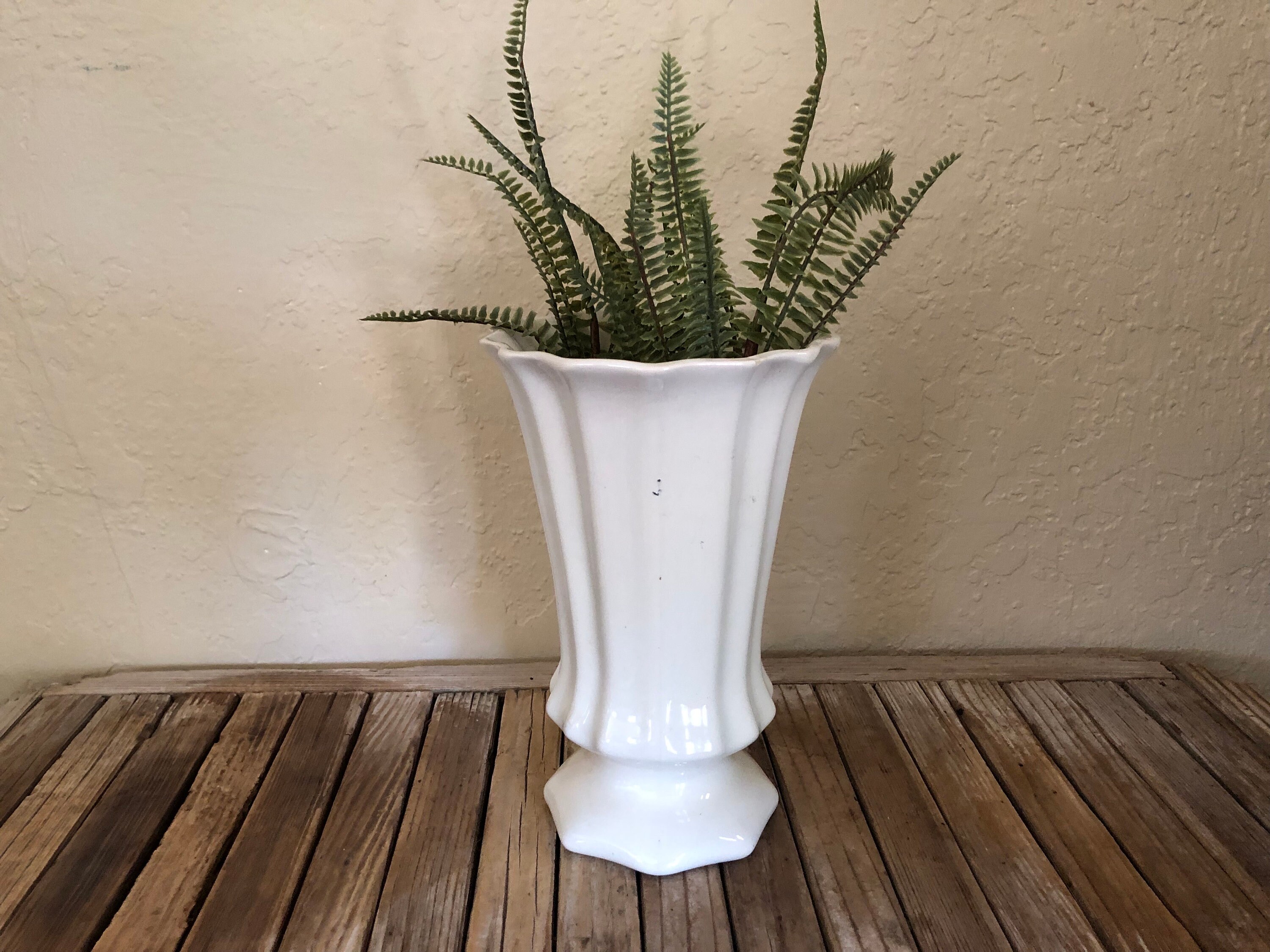 304. White Pedestal Vase w/ Clay Beads on Rim – Guardino Gallery