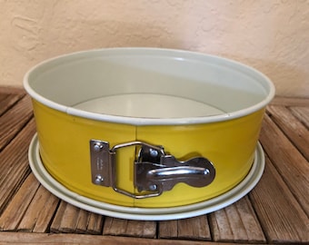 Vintage Yellow and White Nordic Ware Baking Cake Pan