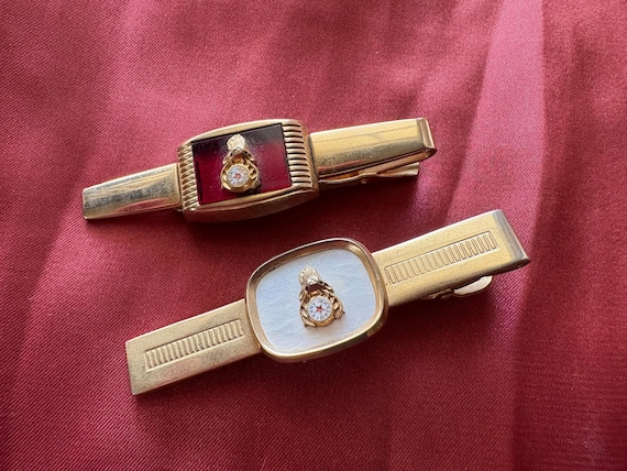 Pair of Mens Anson Wide Tie Clip Gold Red and White Enamel Moose Deer