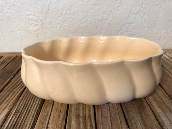 Mid Century Ivory Scalloped California Pottery Indoor Pot