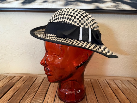 Vintage Rare Black and White San Francisco Sonni Woven Straw Hat