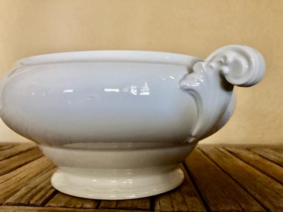 Antique White Hutschenreuther Selb LHS White Serving Tureen