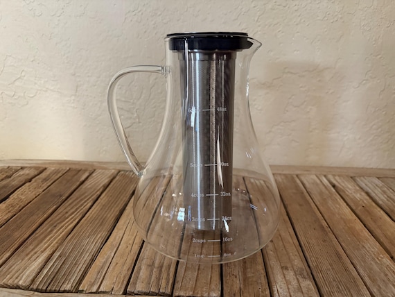 Vintage Minimal Glass Tea Infuser Pitcher
