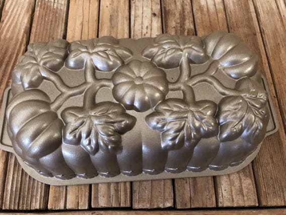 Vintage Nordic Ware Pumpkin and Leaf Bundt Pan Nordic Ware Pumpkin Loaf