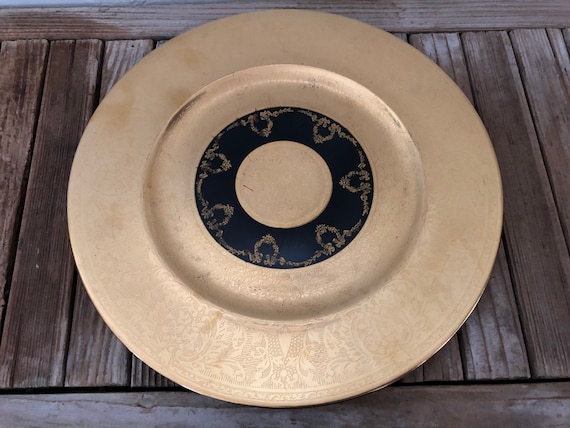 Antique Royal Bavarian Hutschenreuther Ornate Black and Gold Dinner Plate