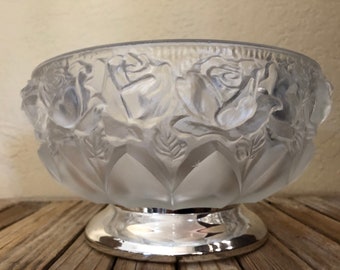 Vintage Art Deco Style Roses Frosted Glass and Silver Metal Bowl