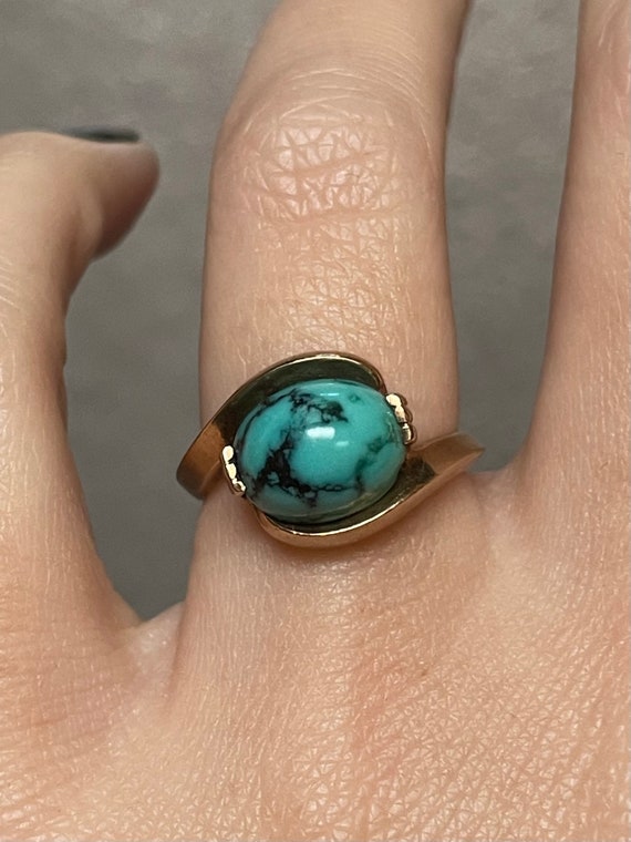 Retro Era Turquoise Stone Solitaire size 4.5