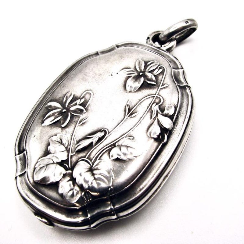 Art Nouveau Locket - Etsy