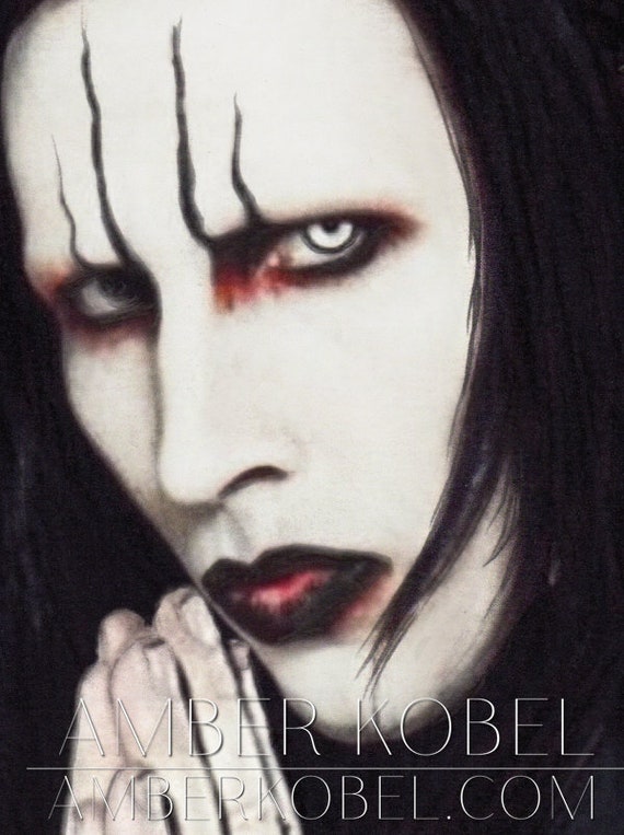 Marilyn Manson - El sufrimiento del que rezaban para ser liberados