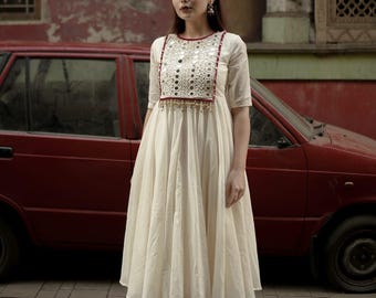 Conjunto de kurta Anarkali de algodón puro, bordado con espejos, ropa étnica festiva para la oficina.
