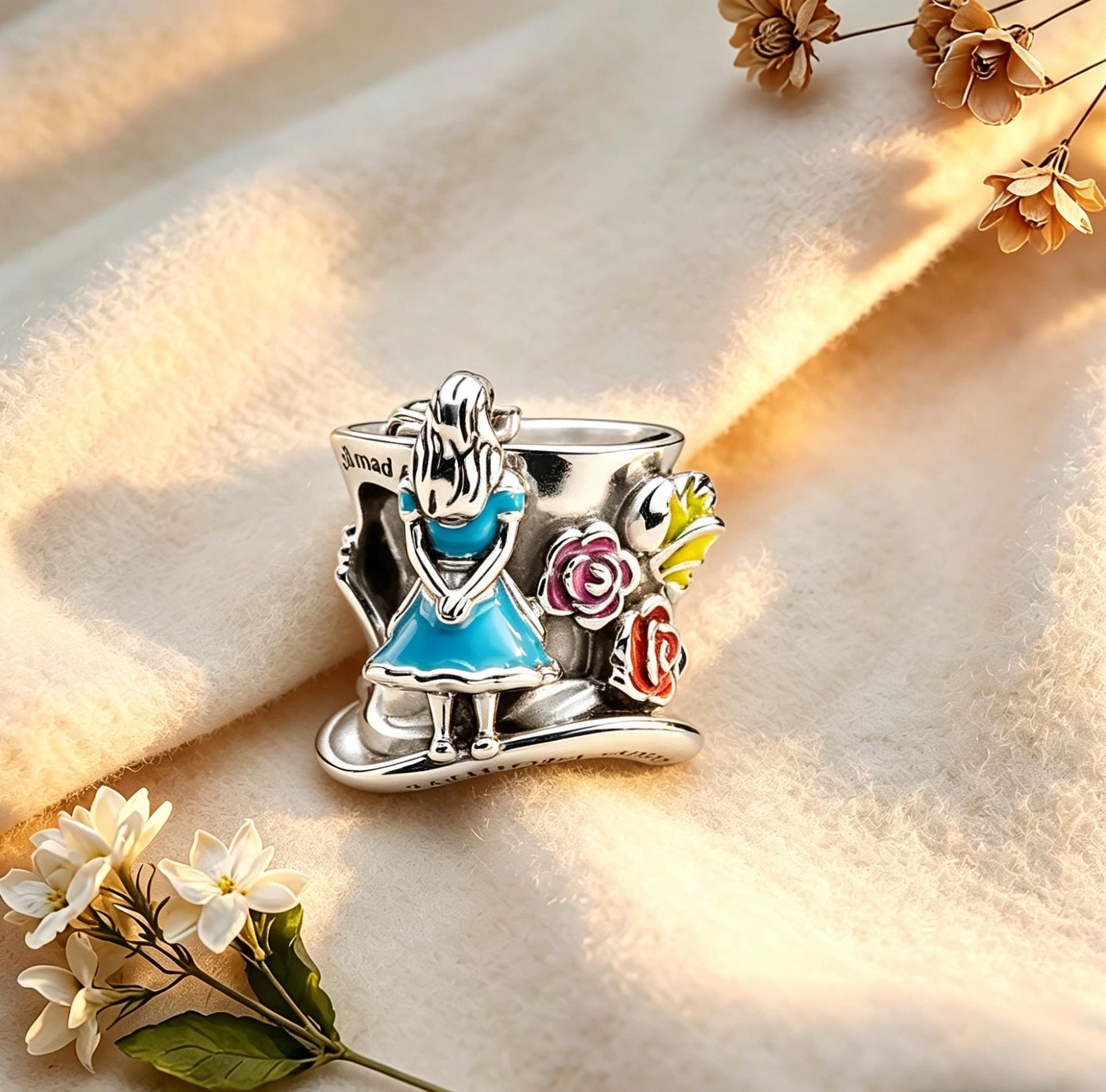 Pandora alice charm - Etsy 日本