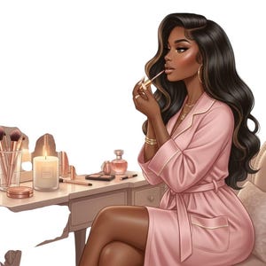 Puede incluir: Ilustraci&oacute;n de una mujer aplic&aacute;ndose brillo labial en una c&oacute;moda. La c&oacute;moda contiene brochas de maquillaje, perfume, una vela y otros productos de belleza. Lleva una bata rosa y est&aacute; sentada en una silla decorativa. Su cabello oscuro est&aacute; peinado con ondas.
