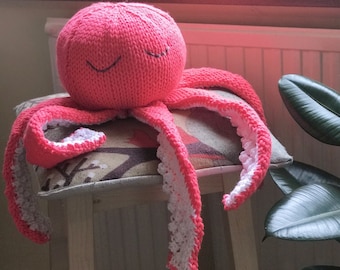 Big Friendly Octopus Toy Knitting Pattern