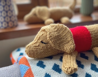 Sausage Dog Toy Knitting Pattern, gift for dog lovers, knit a puppy, dachshund knitting pattern
