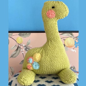 Modello di maglia per giocattolo di dinosauro Diplodocus coccoloso