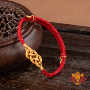 Pulsera de cordón rojo ajustable hecha a mano, amuleto de la riqueza, pulsera de bendición budista, regalo espiritual para esposo y amigos.