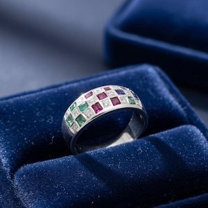 Sterlingzilveren ring met meerdere edelstenen, robijn, smaragd, saffier en diamant