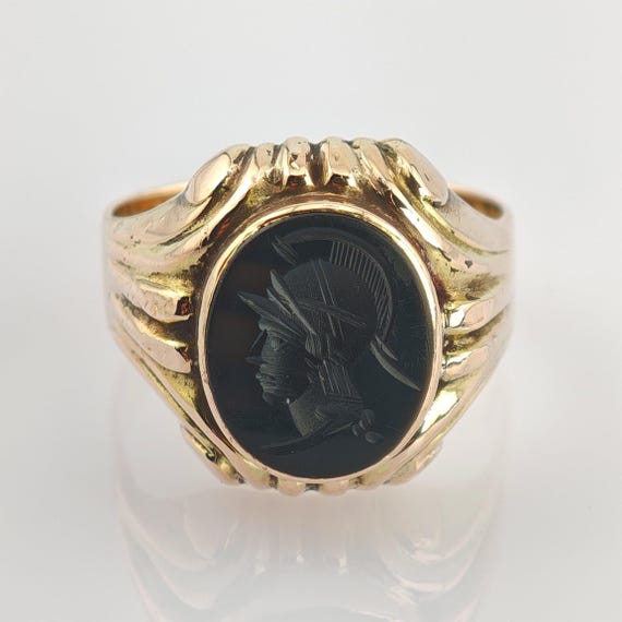 Klassischer Statement-Ring aus Gold mit Onyx-Kamee - image 3