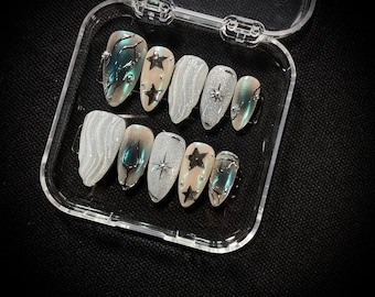 Baby Blue Abstract Gold Press On Nails, Minimal Marble Almond Nails, Handmade Reusable Luxury False Nails, Elegant Nail Set