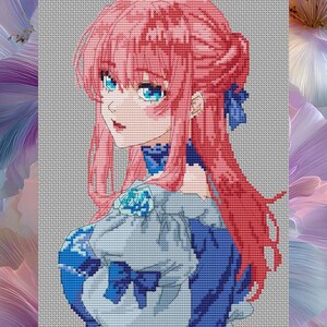 Puede incluir: Un retrato de punto de cruz de una mujer con cabello rosado y ojos azules, vestida con un vestido azul y blanco. El fondo presenta un diseño floral en tonos de rosa, morado y blanco.