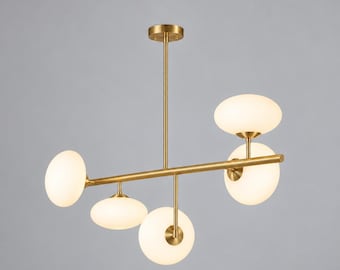 Kronleuchter aus Messing im Mid-Century-Modern-Stil, 5-flammige Pendelleuchte, lineare Deckenleuchte aus mattiertem Glas, Sputnik-Esszimmerbeleuchtung