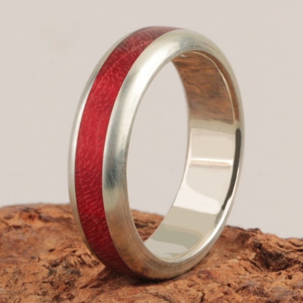 3rd Edition Slimline Ring Bergahorn geriegelt rot, Ehering, Partnerring, Holzring, Verlobungsring, Ring mit Holz, Ehering aus Holz