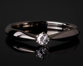 Romantischer Verlobungsring classic 585er Weißgold
