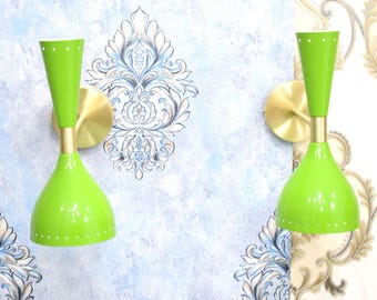 Lámpara de pared moderna verde, lámpara de noche minimalista metálica.