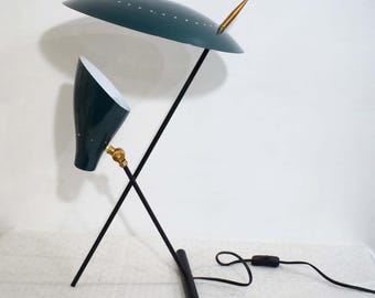 Lámpara de pared escultural de doble pantalla: iluminación decorativa moderna