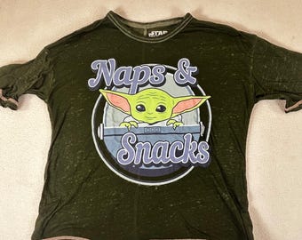 Star Wars Baby Yoda Naps & Snacks Sea Turtle Green Sleep Shirt M (8-10)