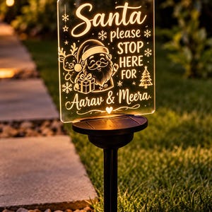 Personalized Santa Stop Here Solar Garden Sign, Custom Kids Names Christmas Yard Light, Color Changing LED Outdoor Decor