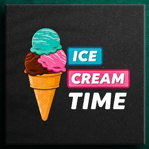 Peut inclure: Illustration d'une glace avec trois boules turquoise, rose et marron, sur un cornet gaufré. Les mots "ICE CREAM TIME" sont en blanc sur fond noir.