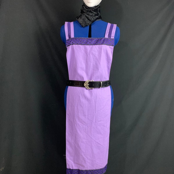 Robe Tablier Viking - The Seeker - Prêt à expédier - Linge violet avec garniture violette - Vêtements Asatru - Costume nordique