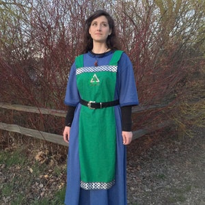 Viking Apron Dress - The Voyager - Green Linen with Valknut - Womens Apron Dress - Viking Garb - Viking Clothing - Viking Costume