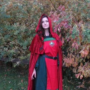 Yule Viking Apron Dress - The Voyager - Scarlet Red Linen Viking Garb - Pagan Holiday Clothing - Viking Costume