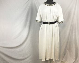 Viking Underdress - The Northerner - Medium White Cotton Undergown - Ritual Garb - Norse Dress - Viking Reenactment - Medieval Ren Faire