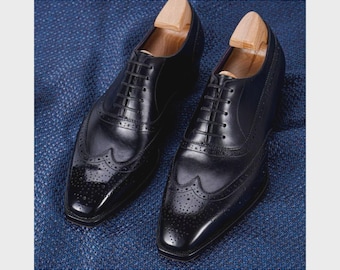 Chaussures habillées à lacets riches en cuir noir à bout ailé pour hommes en cuir oxford fait main